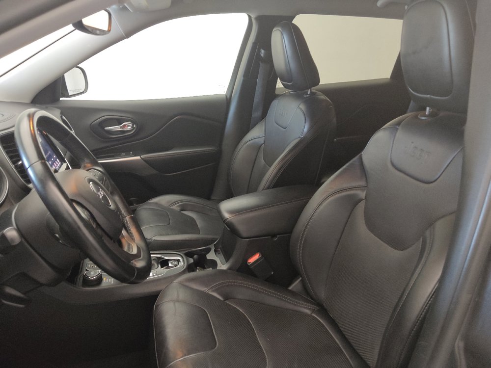 Used 2019 Jeep Cherokee Limited AWD/4WD image 17