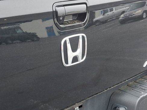 Used 2023 Honda Ridgeline Black Edition image 5