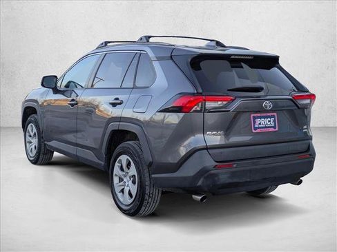 Used 2019 Toyota RAV4 LE image 8