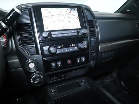 Used 2023 Nissan Titan PRO-4X w/ Pro-4x Convenience Package AWD/4WD image 34