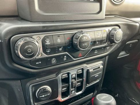 Used 2022 Jeep Gladiator Sport image 22