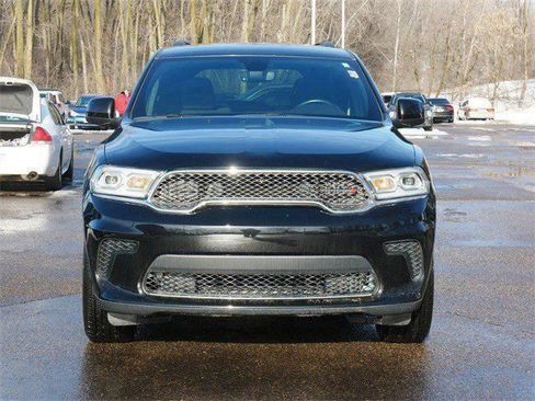 Used 2024 Dodge Durango SXT image 2