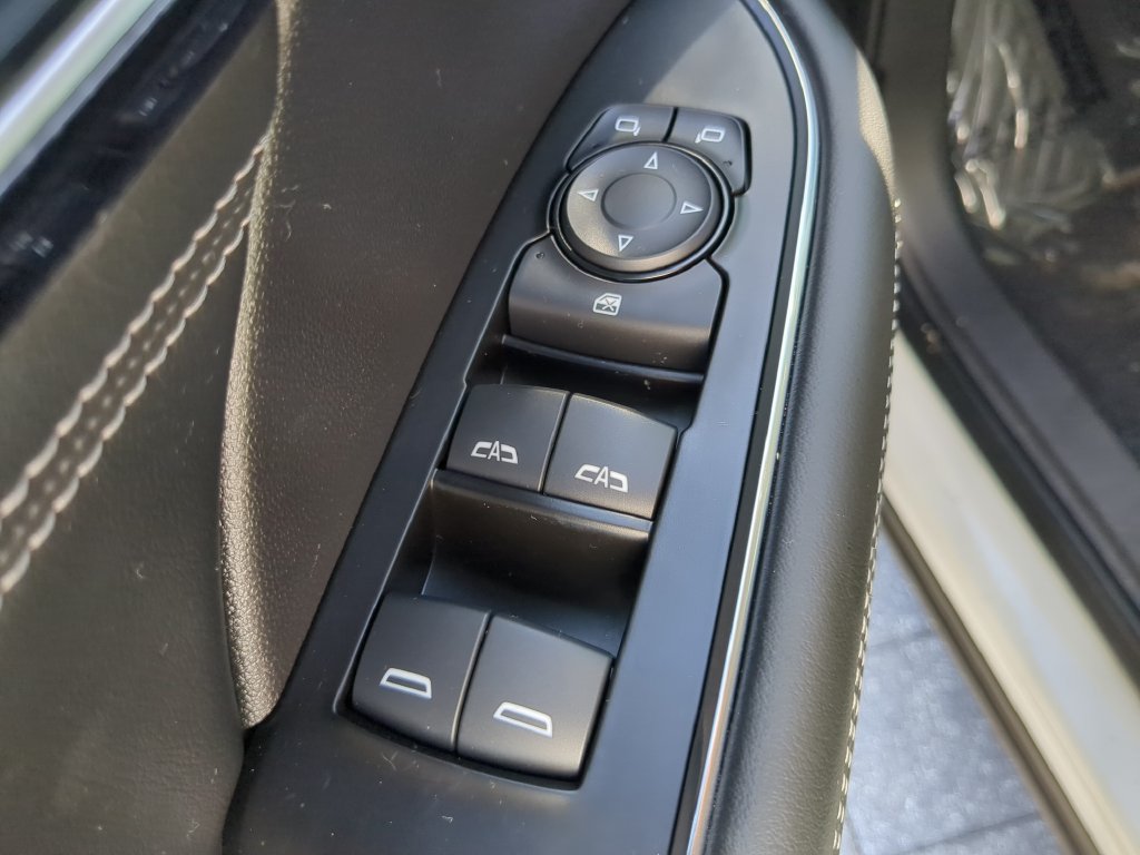 Used 2023 Buick Envision Preferred FWD image 15