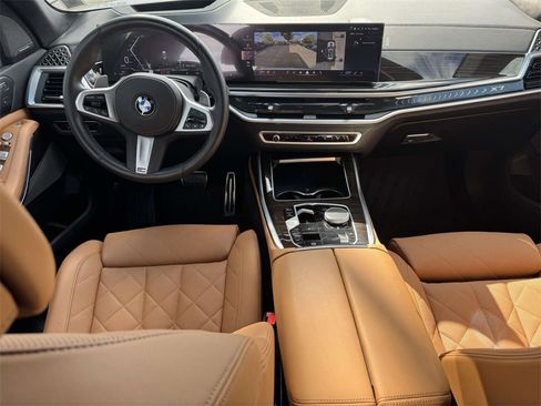 Certified 2025 BMW X7 xDrive40i w/ M Sport Package image 14