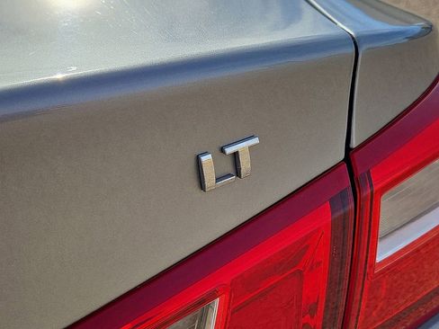 Used 2024 Chevrolet Malibu LT image 14