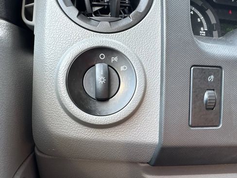 Used 2018 Ford E-350 and Econoline 350 Super Duty w/ Power Windows & Locks Group RWD image 8