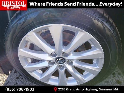 Used 2019 Toyota Camry LE image 12