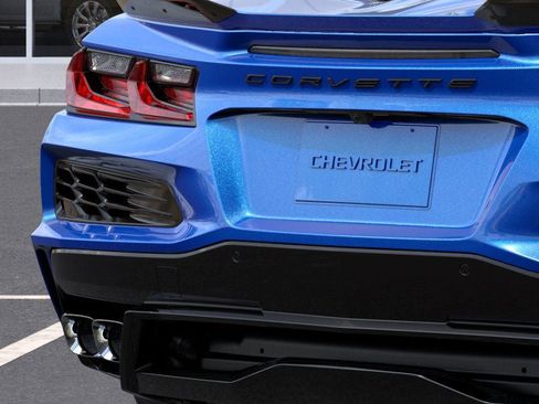 New 2025 Chevrolet Corvette E-Ray image 28