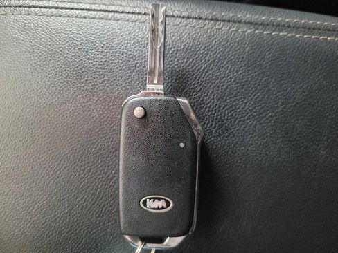 Used 2022 Kia Sportage LX image 32