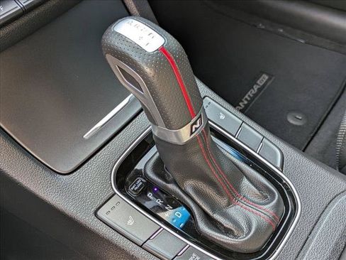 Used 2020 Hyundai Elantra GT N Line FWD image 12