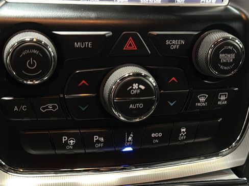 Used 2018 Jeep Grand Cherokee SRT AWD/4WD image 31