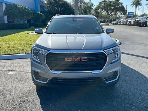 Certified 2023 GMC Terrain SLE w/ Driver Convenience Package image 2