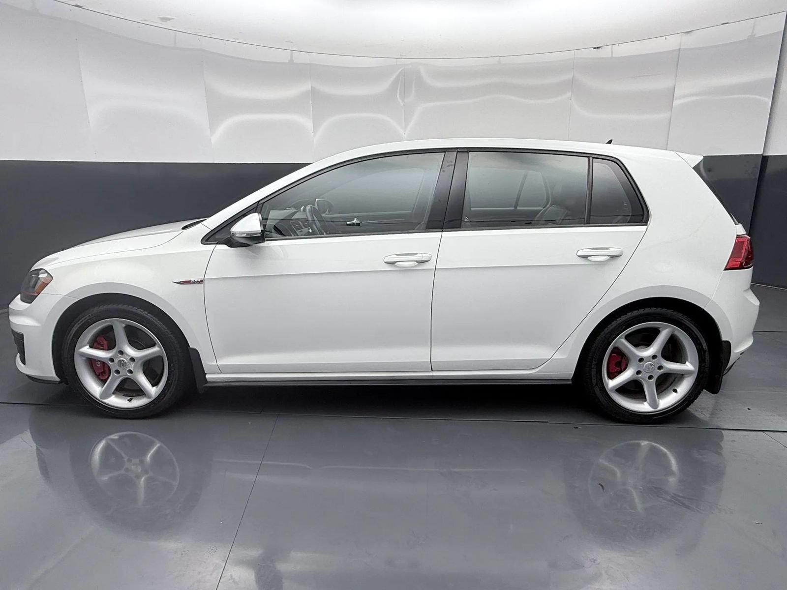 Used 2016 Volkswagen GTI Autobahn w/ Lighting Package (SEL) FWD image 4