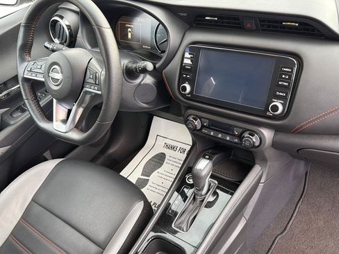 Used 2024 Nissan Kicks SR w/ SR Premium Package FWD image 39