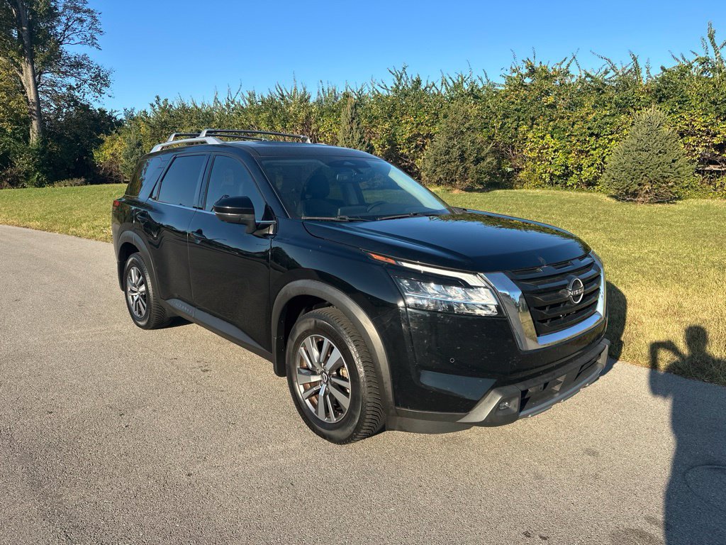 Used 2022 Nissan Pathfinder SL w/ Cargo Package FWD image 1