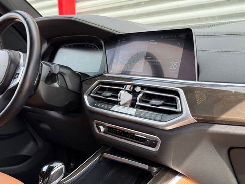 Used 2023 BMW X5 sDrive40i w/ M Sport Package image 16