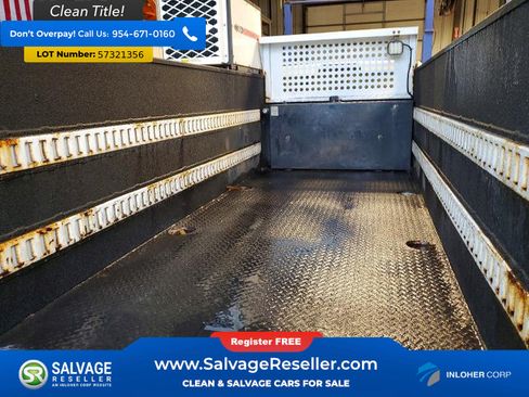 Used 2017 RAM 5500 Tradesman w/ Power & Remote Entry Group RWD image 13