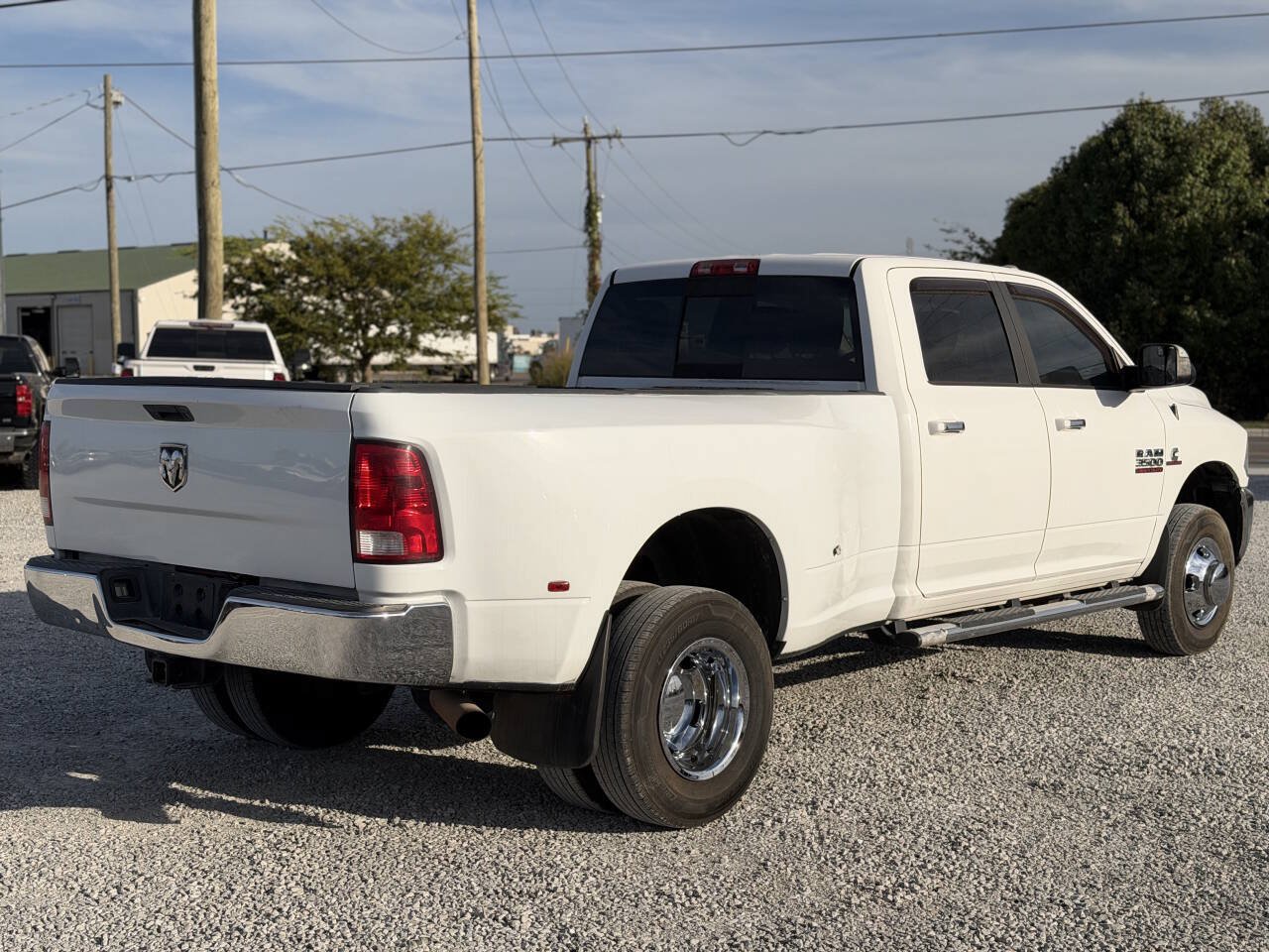 Used 2017 RAM 3500 SLT AWD/4WD image 5