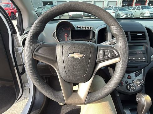 Used 2016 Chevrolet Sonic LS FWD image 7