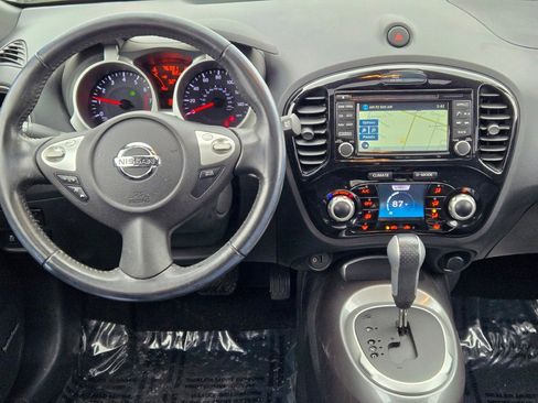 Used 2015 Nissan Juke SV w/ Technology Package image 15