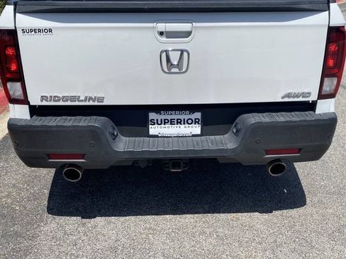 Used 2021 Honda Ridgeline Black Edition image 3
