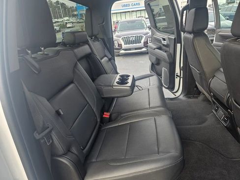 Used 2025 GMC Sierra 1500 SLT image 15
