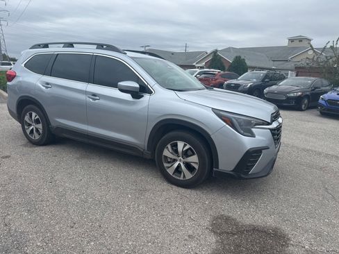 Certified 2024 Subaru Ascent Premium w/ Convenience Package AWD/4WD image 10