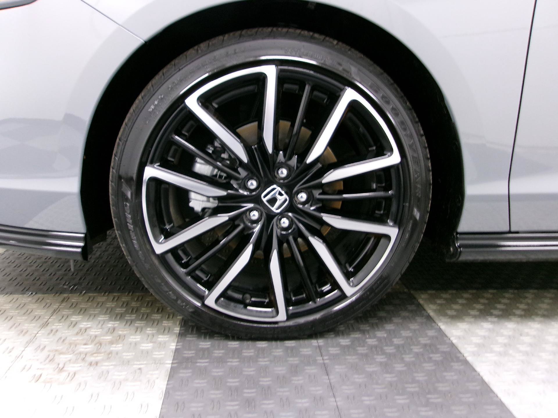 Used 2026 Honda Accord Touring image 16