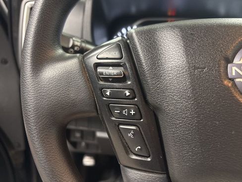 Used 2022 Nissan Frontier SV RWD image 15