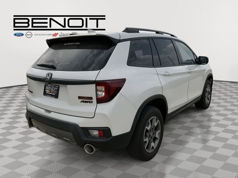 Used 2023 Honda Passport TrailSport image 7