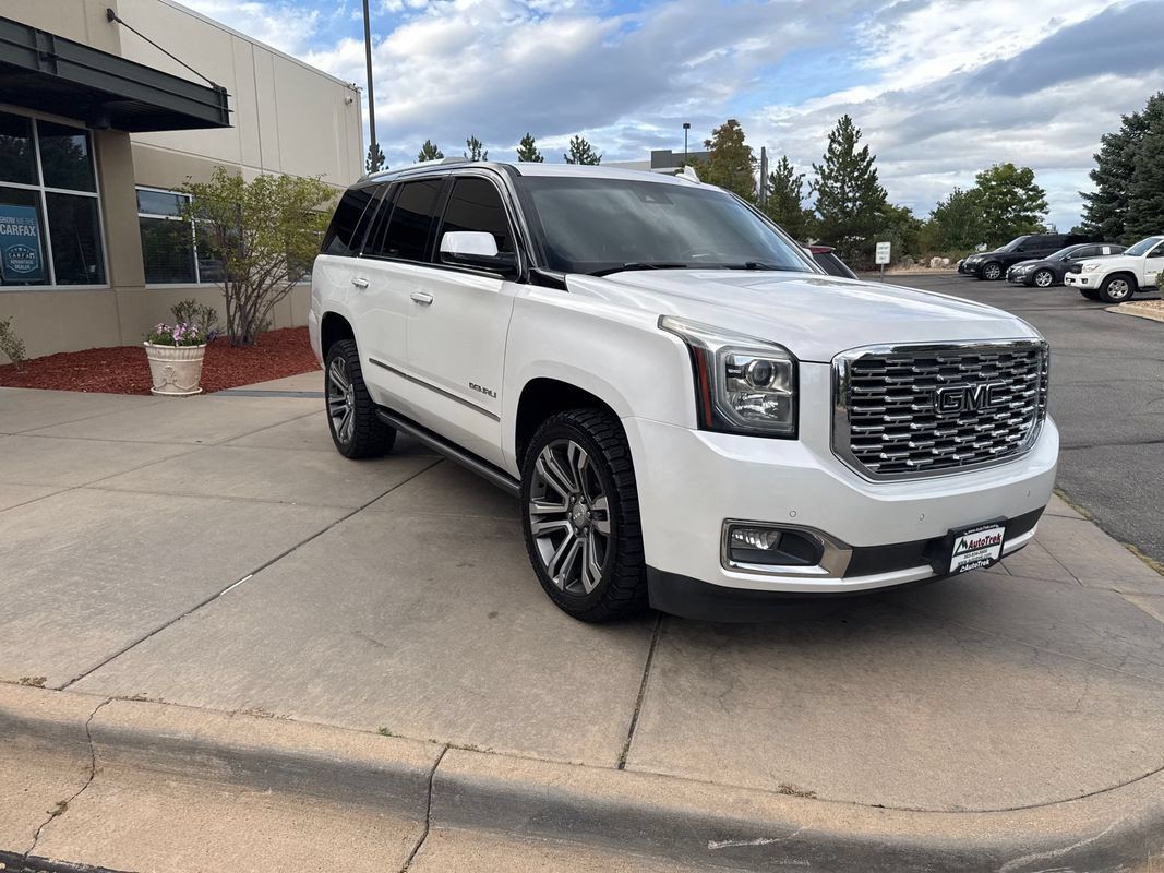 Used 2018 GMC Yukon Denali w/ Denali Ultimate Package AWD/4WD image 3