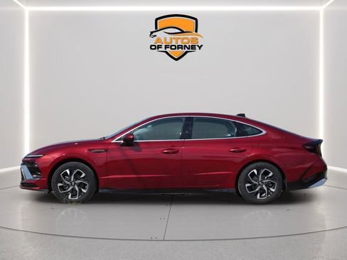 Used 2025 Hyundai Sonata SEL FWD image 2