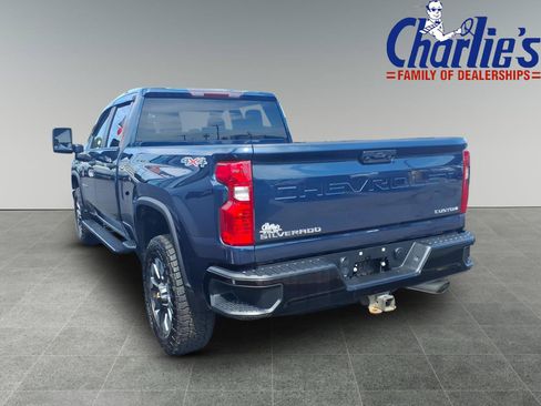Used 2022 Chevrolet Silverado 2500 Custom w/ Custom Convenience Package AWD/4WD image 5