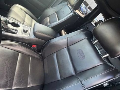 Used 2021 Jeep Grand Cherokee Overland AWD/4WD image 22