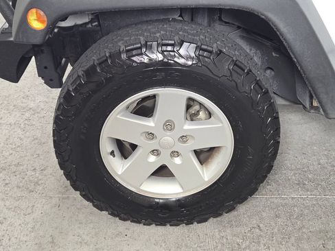 Used 2018 Jeep Wrangler Sport AWD/4WD image 10