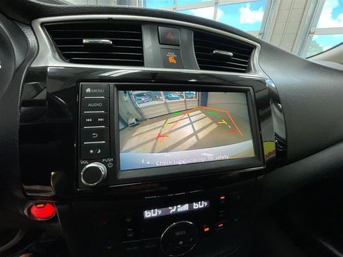 Used 2019 Nissan Sentra SV FWD image 18