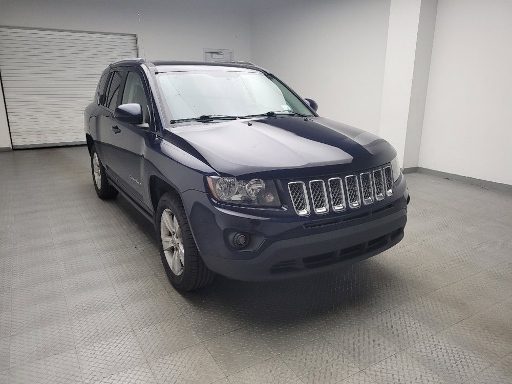 Used 2017 Jeep Compass Latitude AWD/4WD image 13