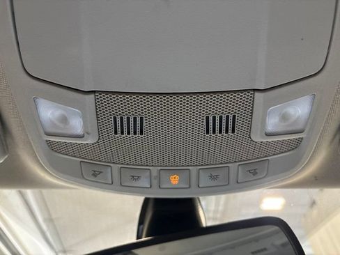 Used 2020 Ford Fusion SE FWD image 24