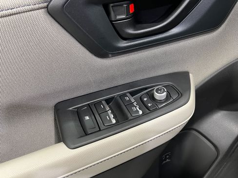 Used 2026 Subaru Forester Premium AWD/4WD image 14
