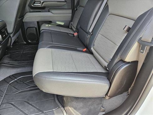 Certified 2025 Chevrolet Silverado 2500 ZR2 w/ Technology Package image 18