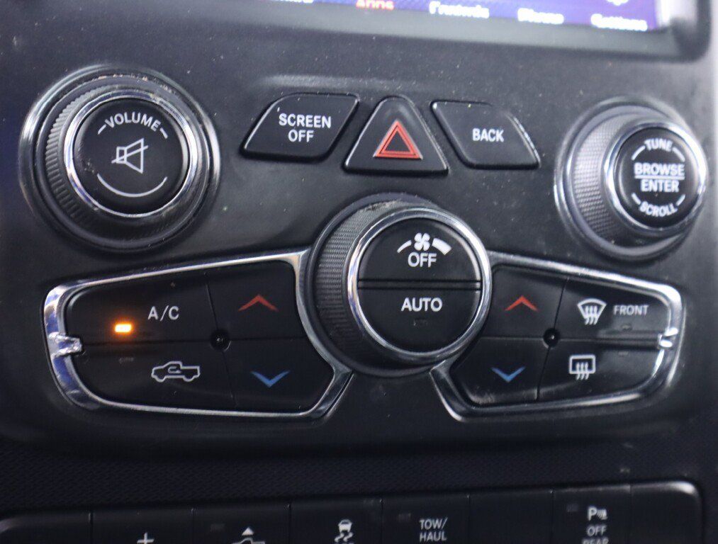 Used 2018 RAM 1500 Rebel w/ Ram 1500 Black Rebel Group AWD/4WD image 22