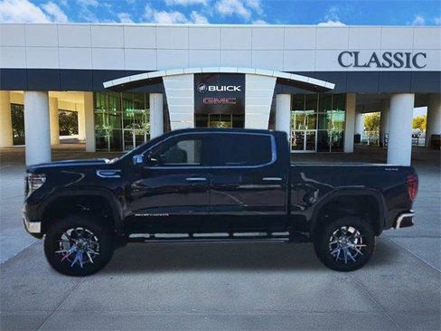 New 2026 GMC Sierra 1500 SLT image 7