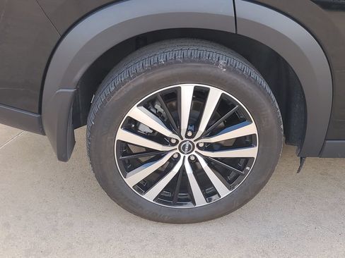 Certified 2024 Nissan Pathfinder Platinum w/ Cargo Package AWD/4WD image 6