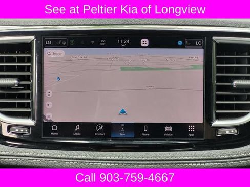 Used 2025 Chrysler Pacifica Limited FWD image 25