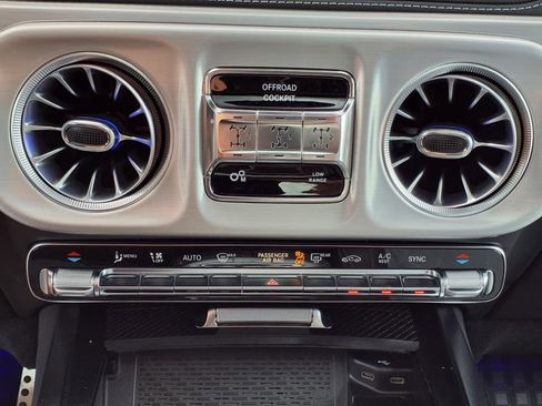 Used 2025 Mercedes-Benz G 63 AMG 4MATIC image 18