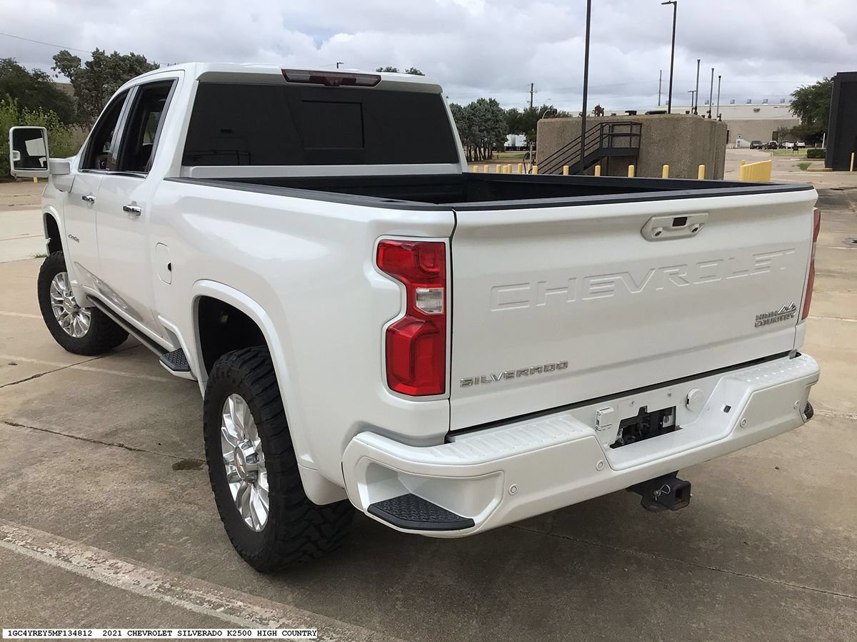 Used 2021 Chevrolet Silverado 2500 High Country w/ Z71 Off-Road Package AWD/4WD image 6