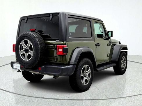 Used 2022 Jeep Wrangler Sport AWD/4WD image 5