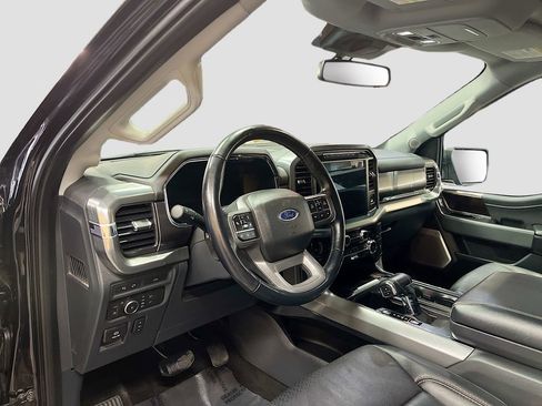 Used 2022 Ford F150 Lariat w/ Equipment Group 502A High AWD/4WD image 9