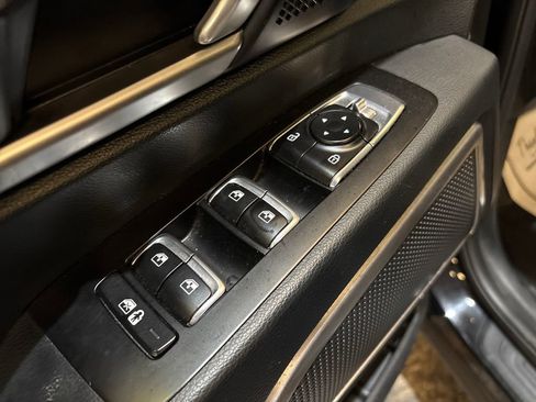 Used 2025 Kia Telluride S AWD/4WD image 11