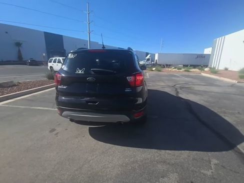 Used 2019 Ford Escape SEL AWD/4WD image 4